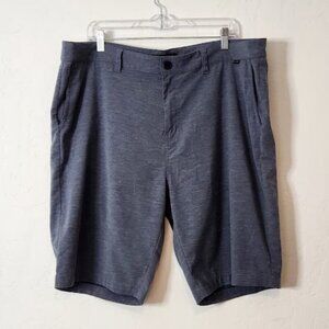 Travis Mathew Men's Shorts Size 42